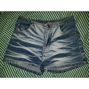 00's style kids shorts